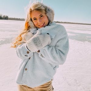 Meet your Poster, Daisy!